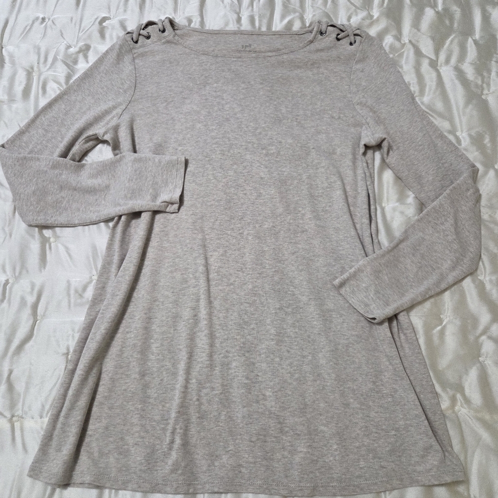 J Jill Laced Shoulder Tunic. - Picture 8 of 8